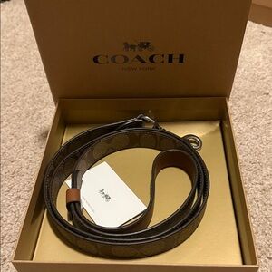 Coach dogs Brown Signature Canvas leash.